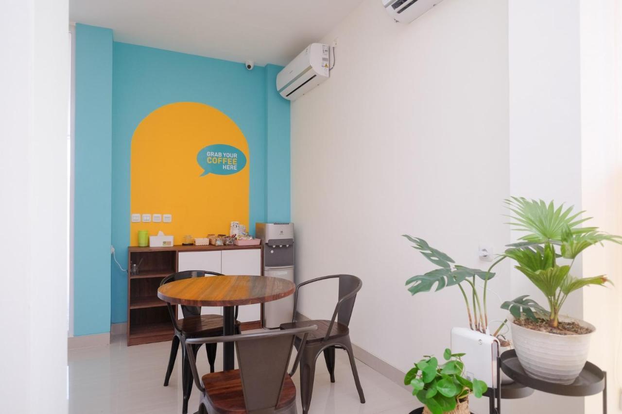 Sans Hotel Aurum Majapahit Semarang Exterior foto