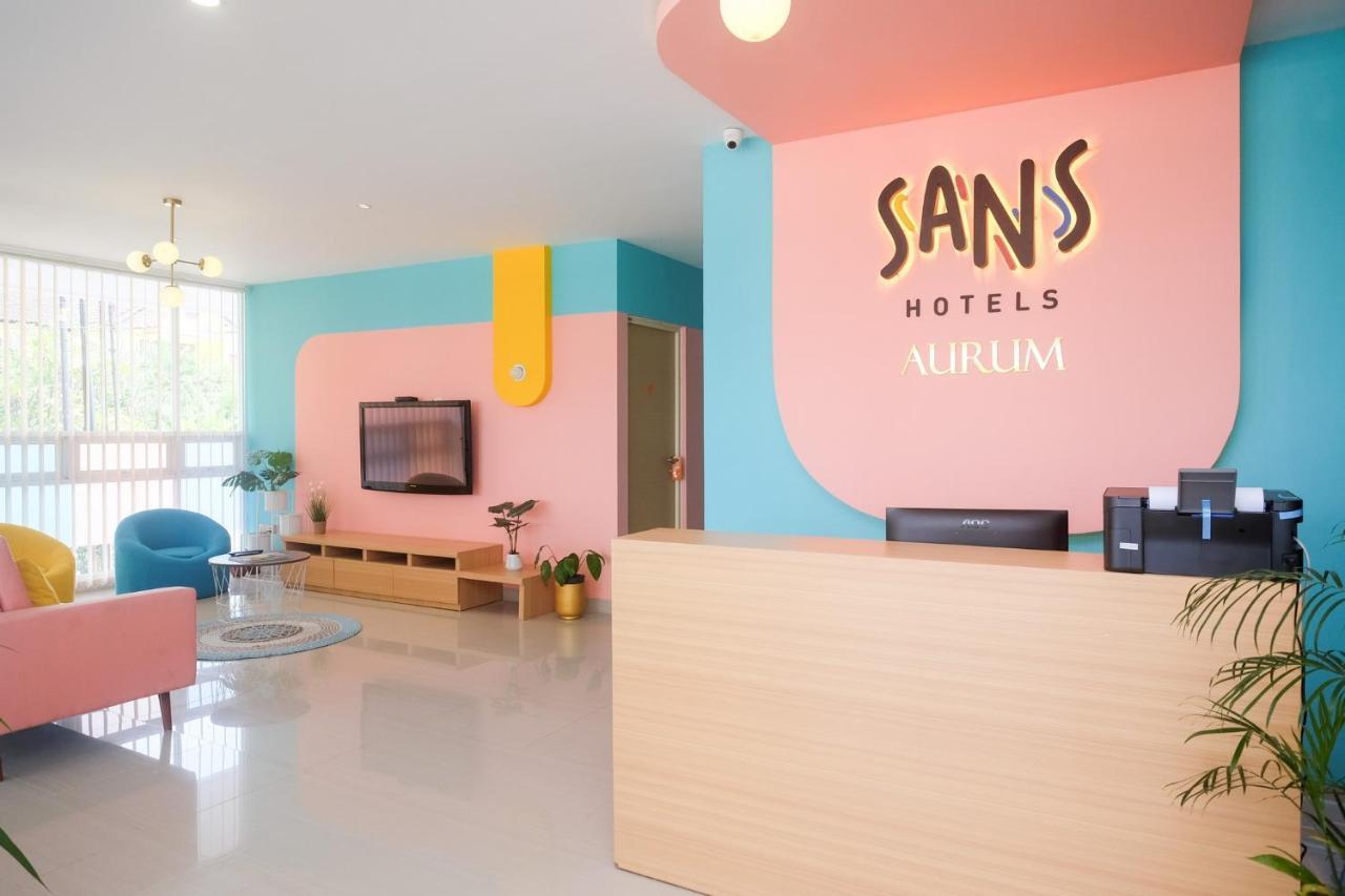 Sans Hotel Aurum Majapahit Semarang Exterior foto