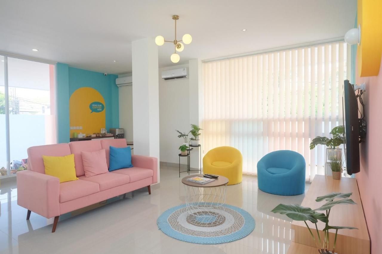Sans Hotel Aurum Majapahit Semarang Exterior foto