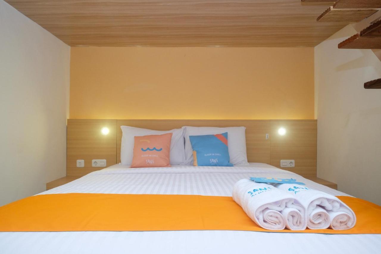 Sans Hotel Aurum Majapahit Semarang Exterior foto