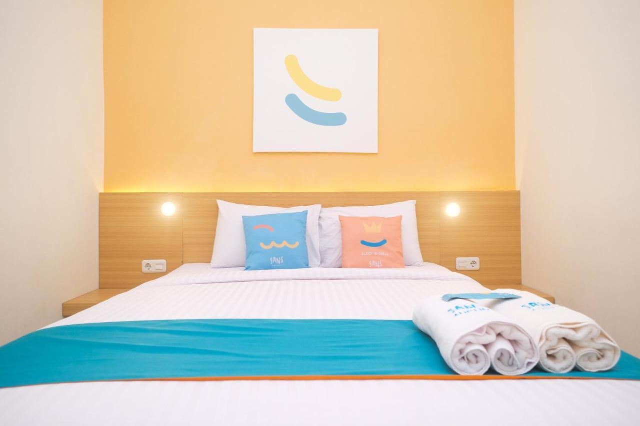 Sans Hotel Aurum Majapahit Semarang Exterior foto